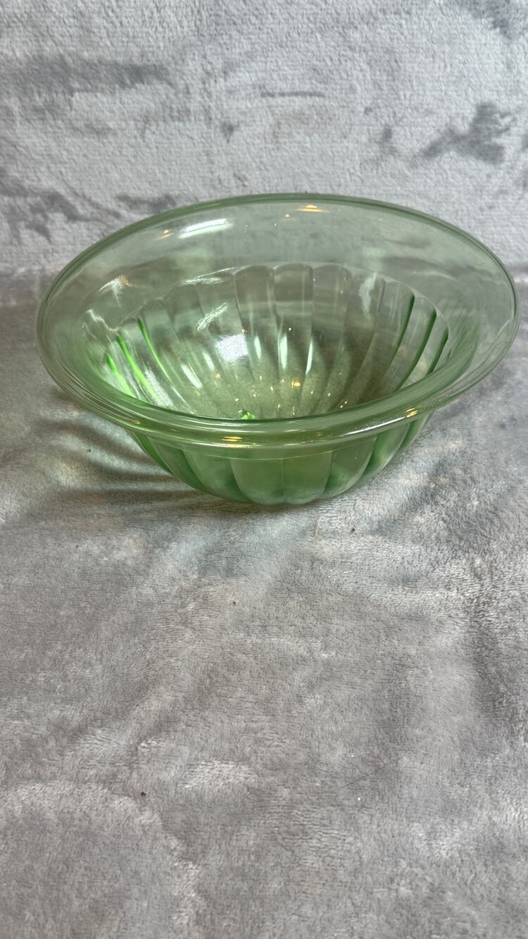 vtg Green Glass Footed Bowl Ribbed Panels Flared Rim Decorative Serving Bowl